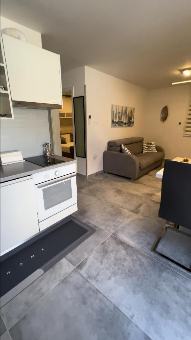 Mandy Apartman Baška Buitenkant foto